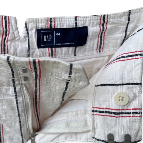 🌸4/$30🌸 Gap High-Rise Pleated Shorts - Picture 5 of 12